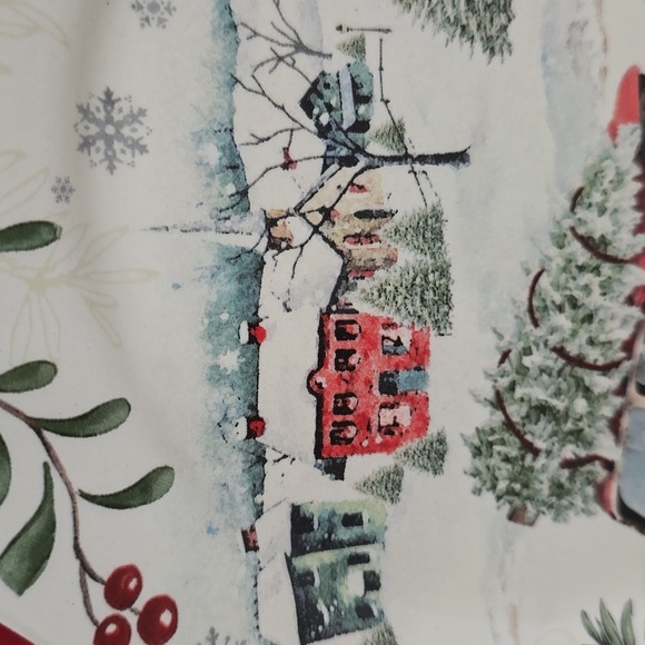 Set of 4 Better Homes and Garden Festive Holiday Plates - Picture 8 of 16